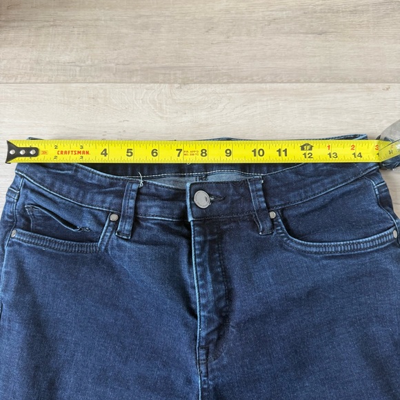 Tommy Bahama Women’s High Rise Ankle Dark wash size 6 jeans - Picture 7 of 7